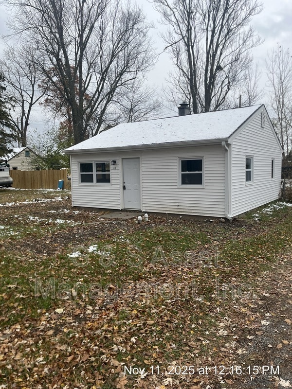 915 Loa St in Lansing, MI - Building Photo - Building Photo