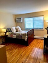 4 Charles Ln in Pomona, NY - Building Photo