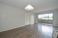 3045 Walnut Bend Ln photo'