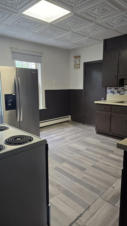 30 California Ave, Unit 30 California Ave in Bellingham, MA - Building Photo