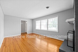 1319 Fort Campbell Blvd in Clarksville, TN - Building Photo - Building Photo