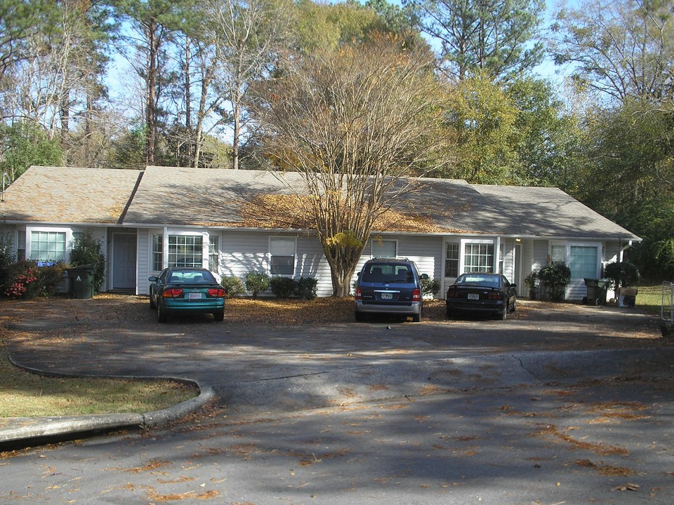 Charing Loop in Auburn, AL - Building Photo