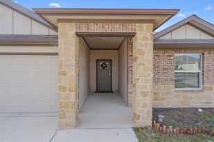 621 Concho River Dr in Hutto, TX - Foto de edificio - Building Photo