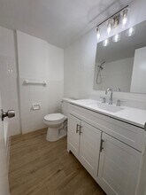 1021 NE 24th Ave-Unit -14 in Pompano Beach, FL - Foto de edificio - Building Photo