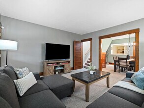 679 Washington St, Unit SI ID1496108P in Bedford, OH - Building Photo - Building Photo