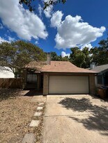 12311 Little Fatima Ln in Austin, TX - Building Photo