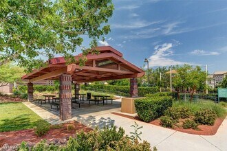 11518 Belmont Lake Dr in Las Vegas, NV - Building Photo - Building Photo