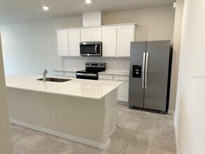 6409 Breeze Filled Ln in Winter Garden, FL - Building Photo - Building Photo