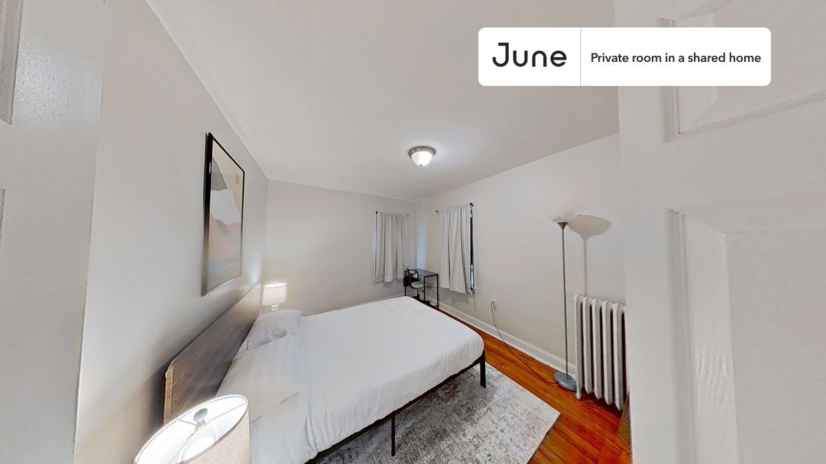 Private bedroom in 4 bed/1 bath Home in Boston, MA - Building Photo