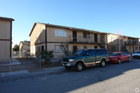 4763 Cessna Ave in Las Vegas, NV - Foto de edificio - Building Photo