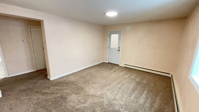 1034 23rd Ave in Fairbanks, AK - Building Photo - Building Photo