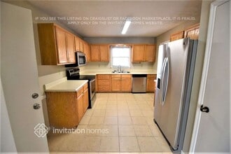 2501 Whitebluff Way in Buford, GA - Foto de edificio - Building Photo