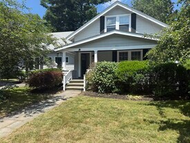 11 Durant Rd in Wellesley, MA - Building Photo