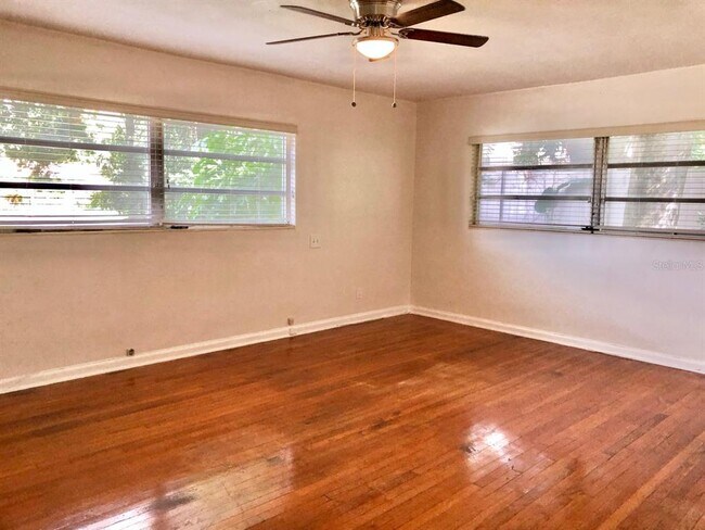 1310 W Woodlawn Ave in Tampa, FL - Building Photo - Building Photo