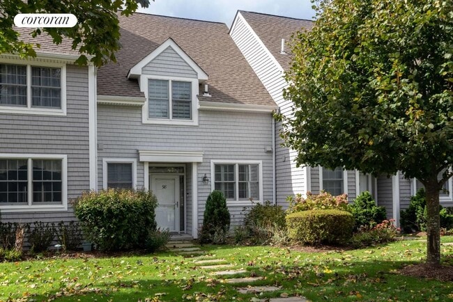property at 20 Hubbard Ln