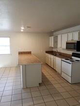 204 Honey Bee Dr in Joshua, TX - Building Photo - Building Photo