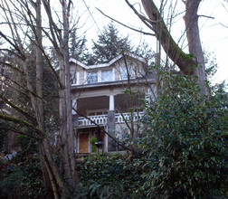 5219 22nd Ave NE in Seattle, WA - Foto de edificio - Other