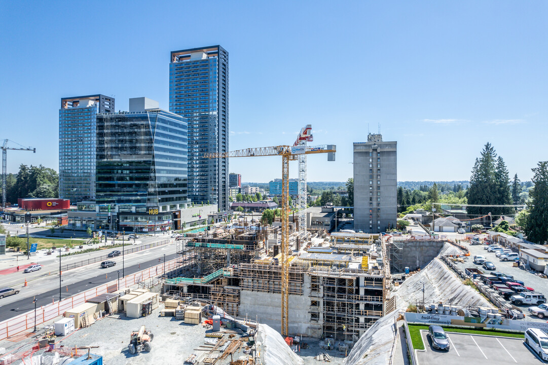 Holland Parkside NW Market Condominium Tower in Surrey, BC - Building Photo