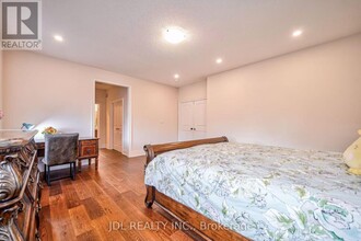 3178 Buttonbush Trl in Oakville, ON - Building Photo - Building Photo