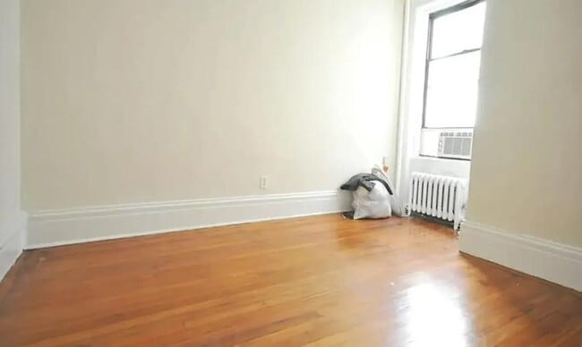 231 Lexington Ave in New York, NY - Building Photo - Building Photo