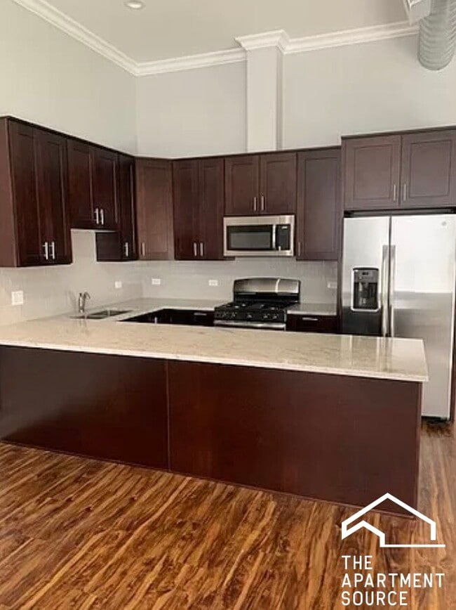 3336 W Irving Park Rd in Chicago, IL - Building Photo - Building Photo