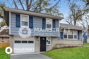 9302 Fairwood Dr in Kansas City, MO - Building Photo