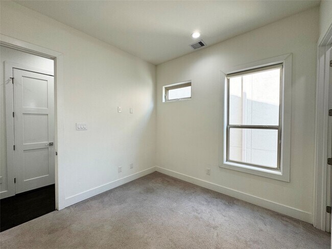 property at 2905 Gillespie St