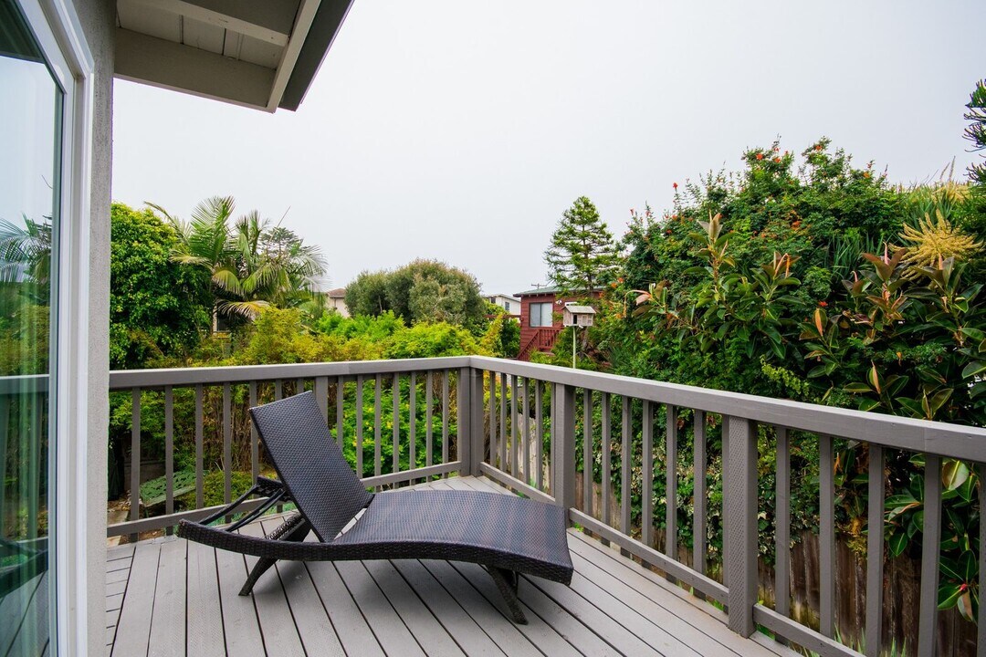 168 Jupiter St in Encinitas, CA - Building Photo