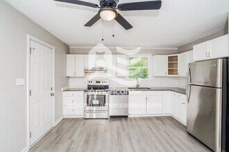 520 Goyne Ave in Jeffersonville, IN - Building Photo - Building Photo