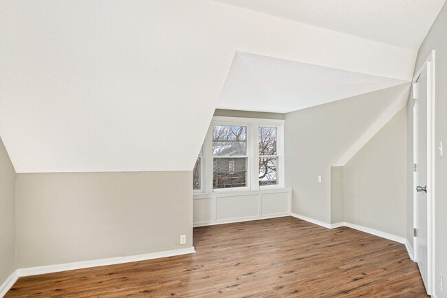 287-289 N Avon St in St. Paul, MN - Building Photo - Building Photo