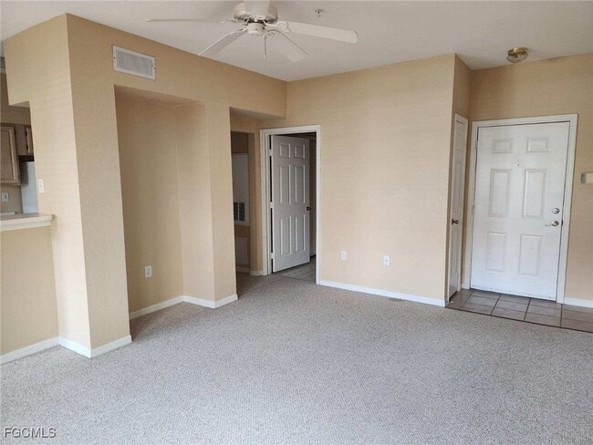 23680 Walden Center Dr in Bonita Springs, FL - Foto de edificio - Building Photo