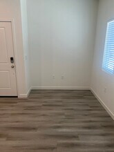 7105 Vail Rnch Rd in Roseville, CA - Building Photo - Building Photo
