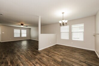 8837 Irish Bend Dr in Fort Worth, TX - Building Photo - Building Photo