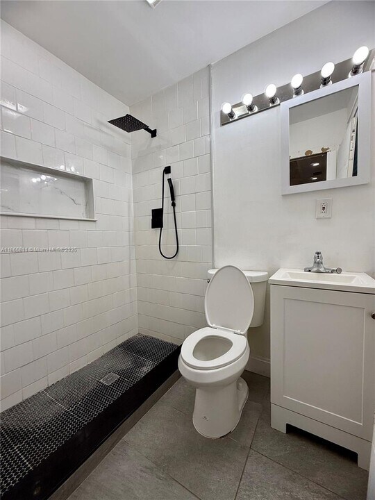 5930 SW 5th Terrace in Miami, FL - Building Photo