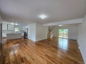 54 Madison Ave in Middletown, NY - Building Photo - Building Photo