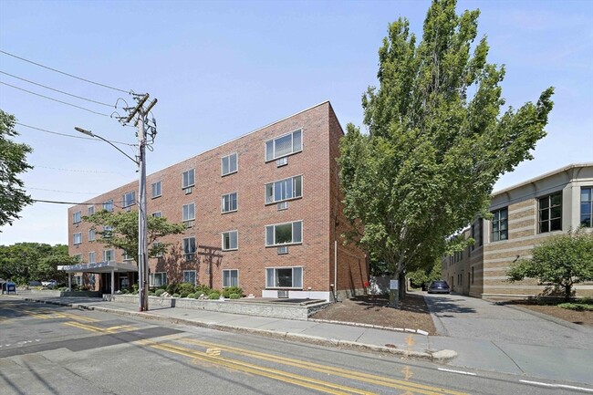 50 Green in Brookline, MA - Building Photo - Building Photo