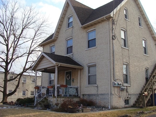 536 S Main St in Hatfield, PA - Foto de edificio - Building Photo