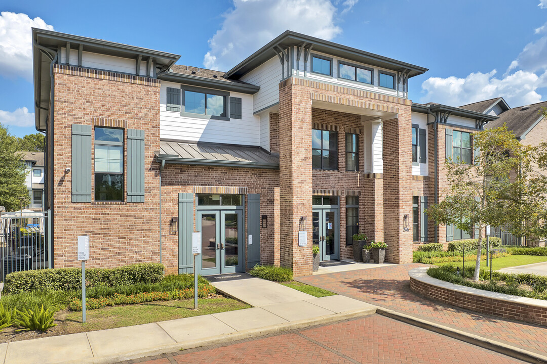 Townhomes at Woodmill Creek in The Woodlands, TX - Building Photo