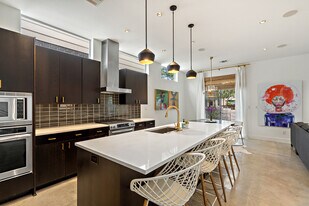 2105 Goodrich Ave in Austin, TX - Building Photo