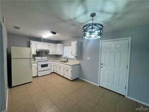 12 Denver St in Edinburg, TX - Building Photo - Building Photo