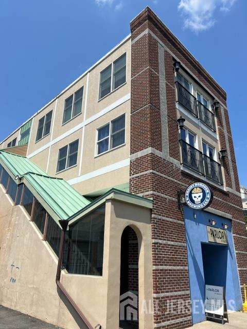 15 Station Pl in Metuchen, NJ - Building Photo - Building Photo