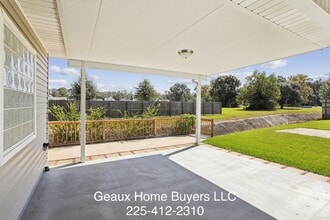 508 S Daphne Dr in Gonzales, LA - Foto de edificio - Building Photo