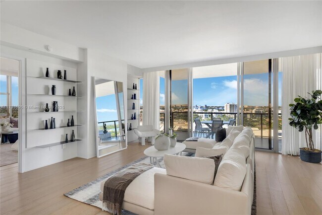 9705 Collins Ave in Bal Harbour, FL - Building Photo - Building Photo
