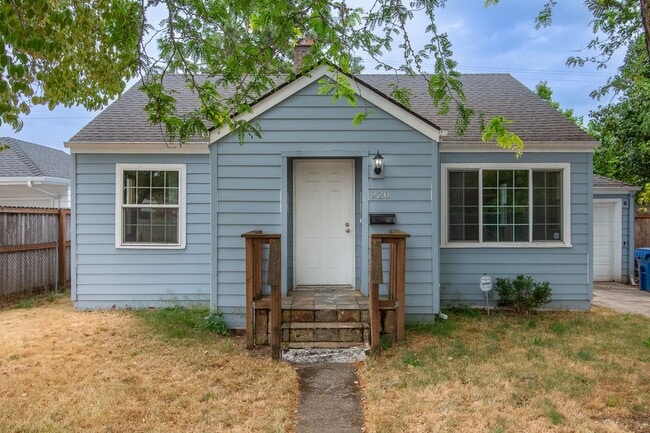 property at 920 13th St NE