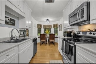 620 Hospital Rd in Starkville, MS - Building Photo - Building Photo