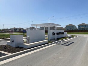 230 Cherry Laurel Ln in Niederwald, TX - Building Photo - Building Photo