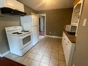 23679 Kanaka Wy in Maple Ridge, BC - Building Photo - Building Photo