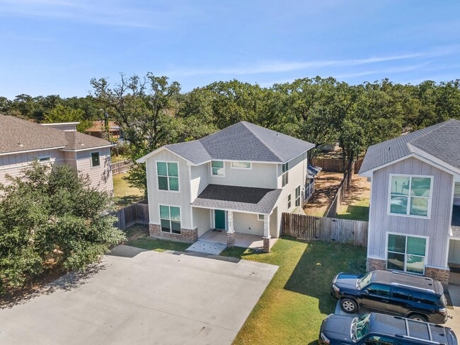 313 Fairway Dr in Bryan, TX - Building Photo - Building Photo