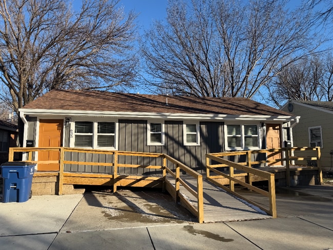 637 S 3rd St in Salina, KS - Foto de edificio - Building Photo