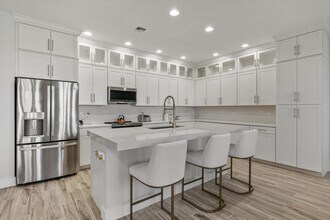 16259 Sandy Shore Dr in Westlake, FL - Building Photo - Building Photo